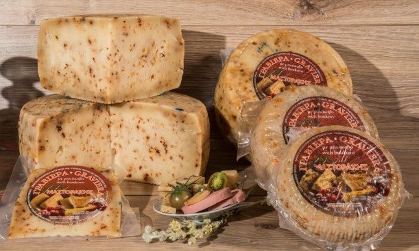 Γραβιερα Κρητης Με Μπουκοβο ≈250 "Μαστορακης"